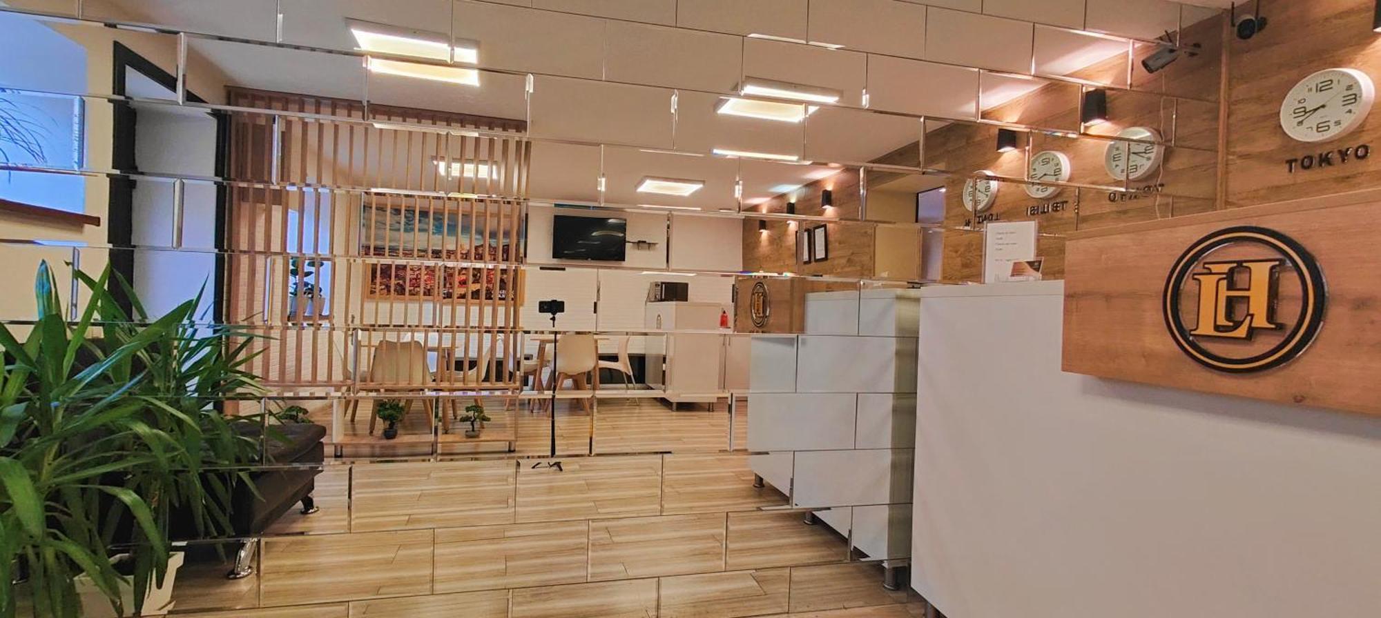 Light Hotel تبليسي المظهر الخارجي الصورة