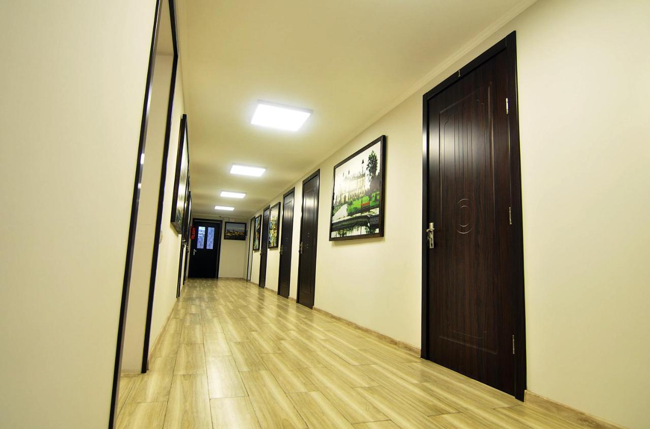 Light Hotel تبليسي المظهر الخارجي الصورة